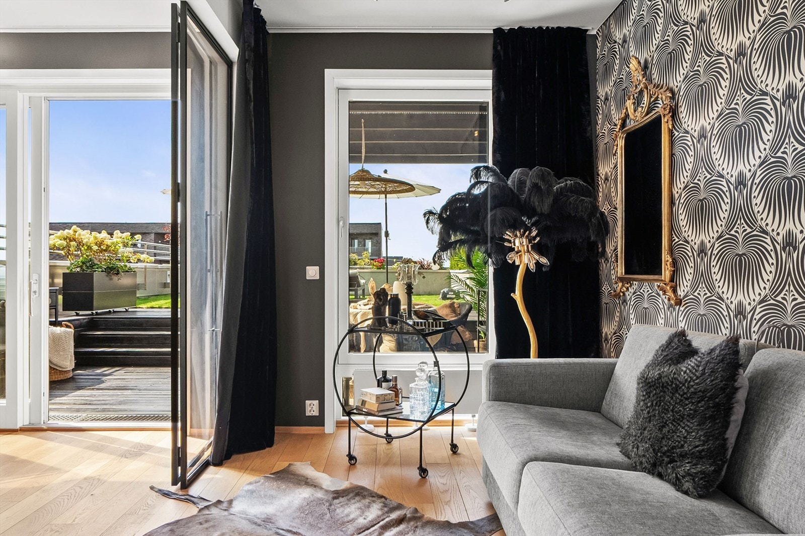 Skreddersydd isolert glassdør fra firma Vindus Galleribilde