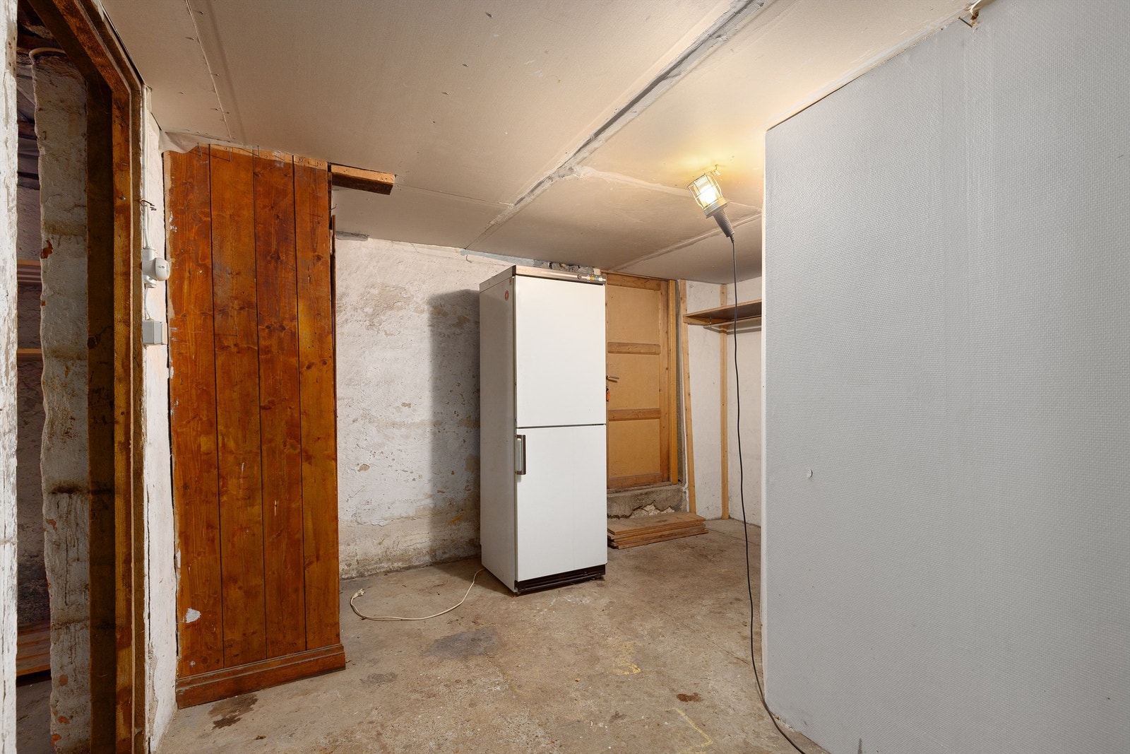 Kjelleren har godt med bodplass i tillegg til utleiedelen Galleribilde