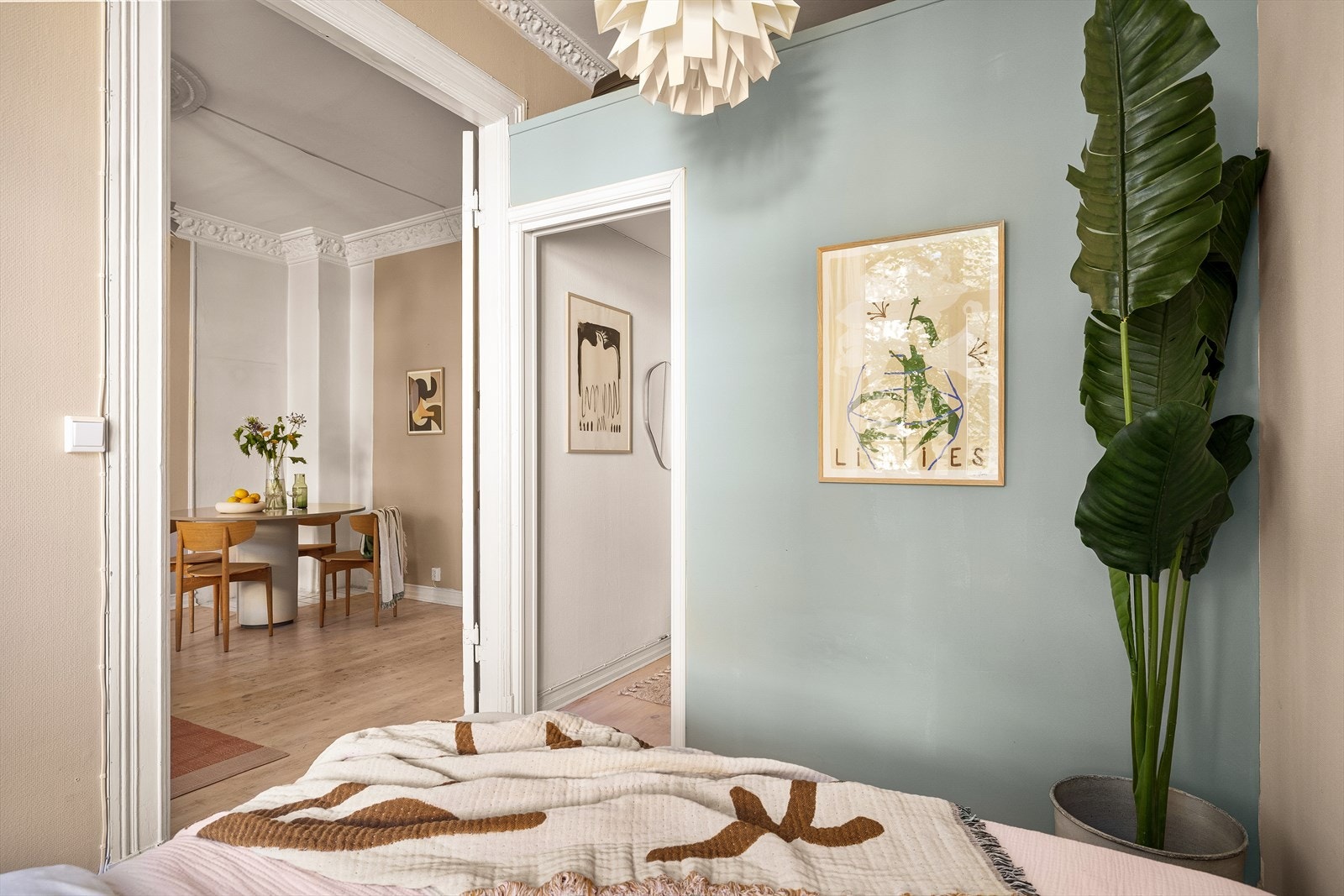 Fra soverommet er det adkomst til egen walk-in closet. Galleribilde