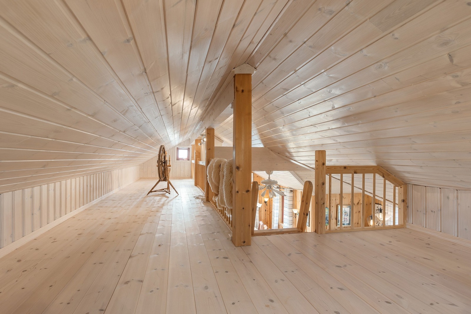 Hems - ekstra soveplass eller oppholdsrom barna vil elske. Galleribilde