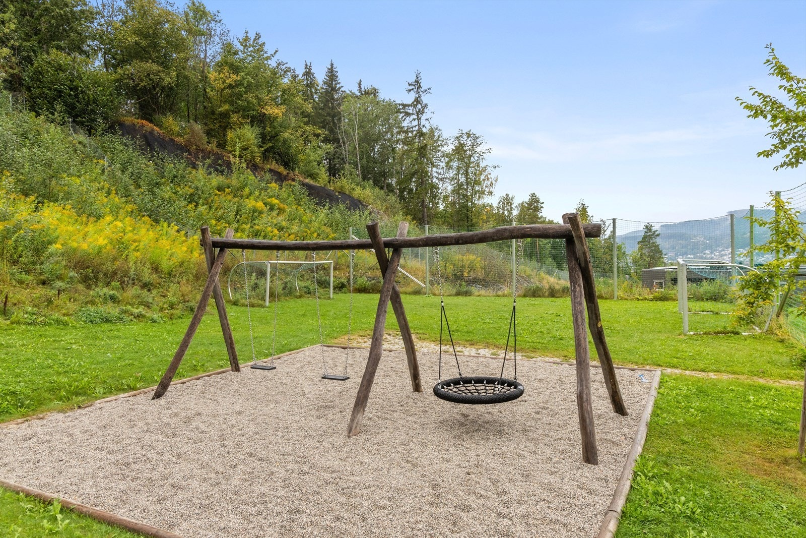 Her har man det som trengs for hyggelige dager utendørs, et eldorado for de små Galleribilde