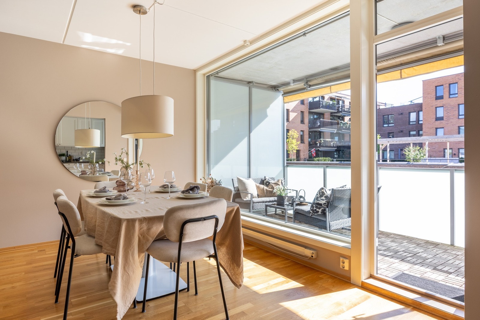 Velkommen til Gamle Ringeriksvei 45A! Galleribilde