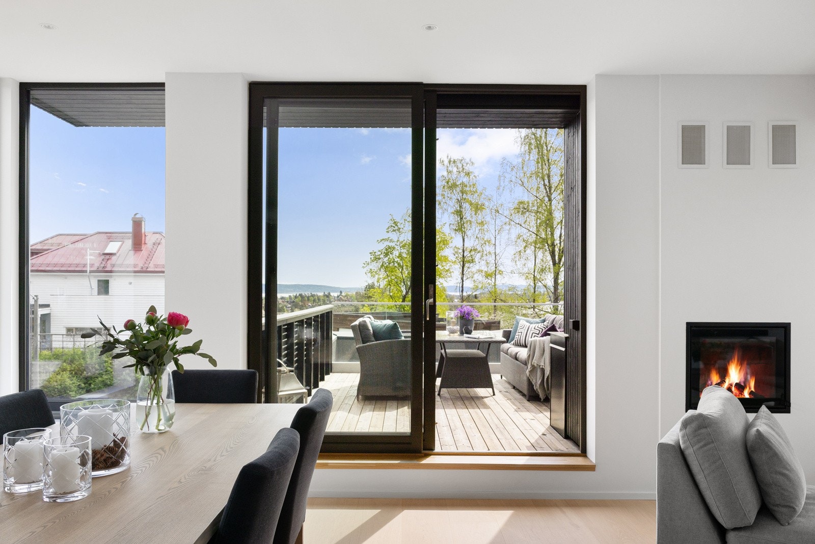 Her er det direkte adkomst til boligens takterrasse Galleribilde