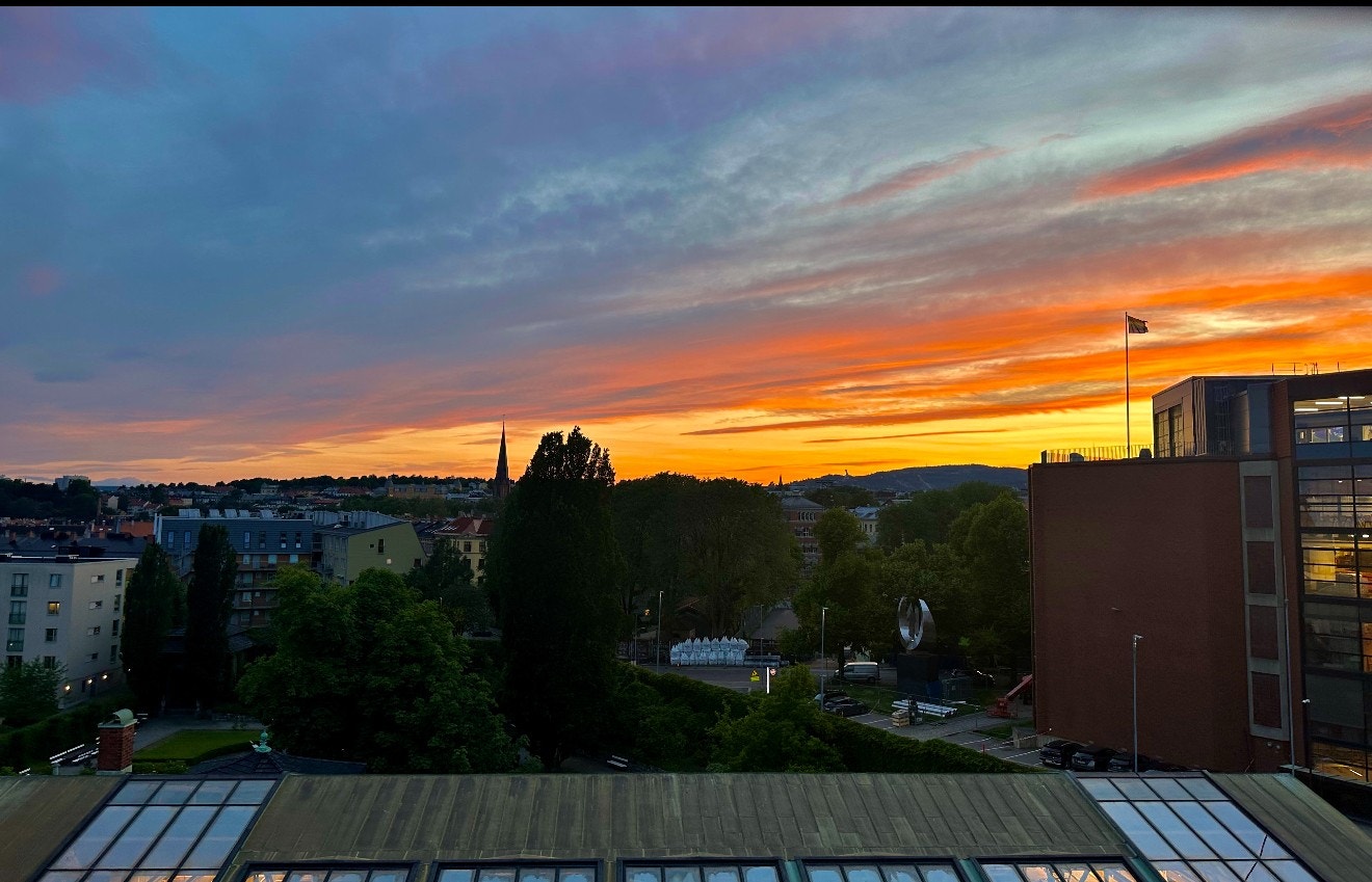 Hyggelig utsyn på kvelden. Galleribilde