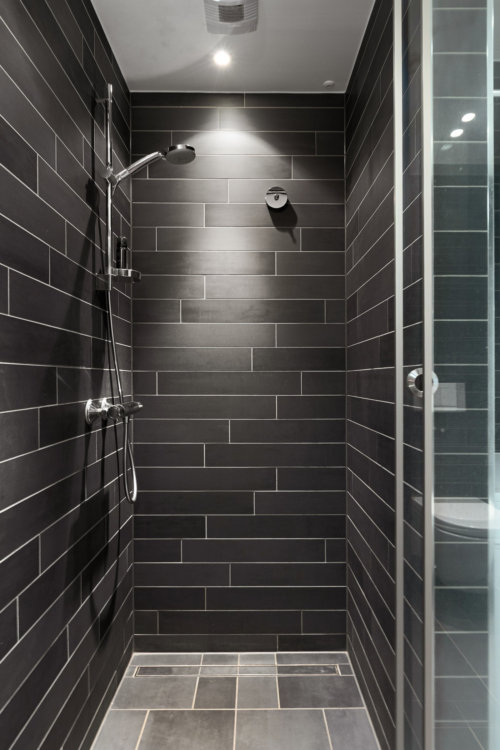 Det er balansert ventilasjon på badet. Galleribilde