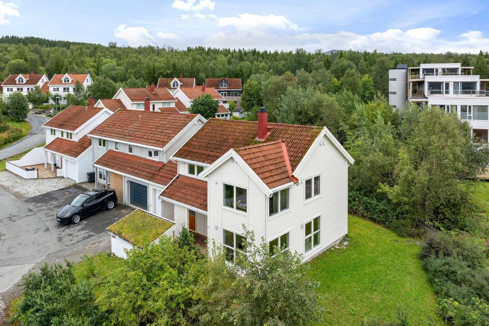 Velkommen til Tuftebakken 174 - Presentert av Anders Karlstrøm
