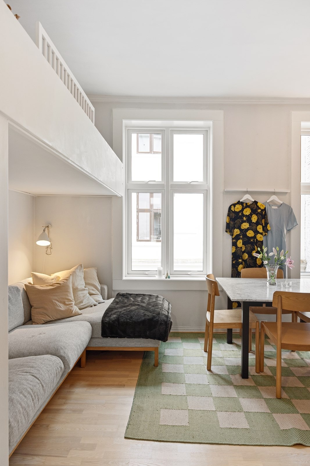 Det ble satt inn nye vinduer i 2022. Galleribilde