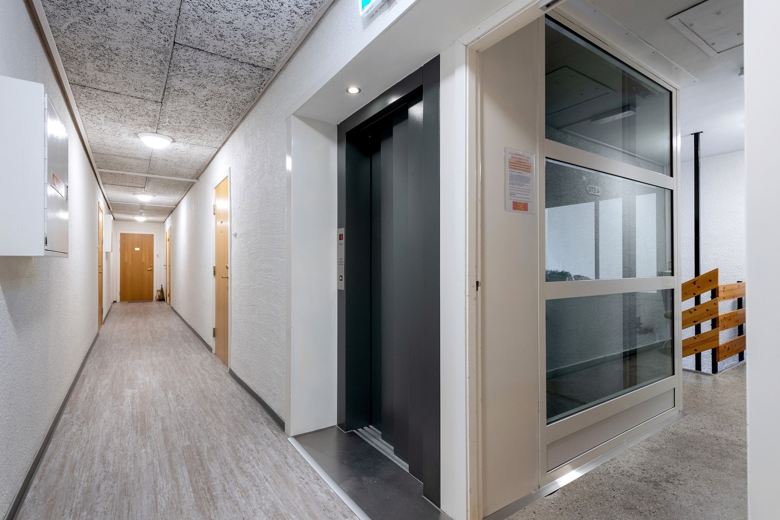 Felles gan og heis Galleribilde