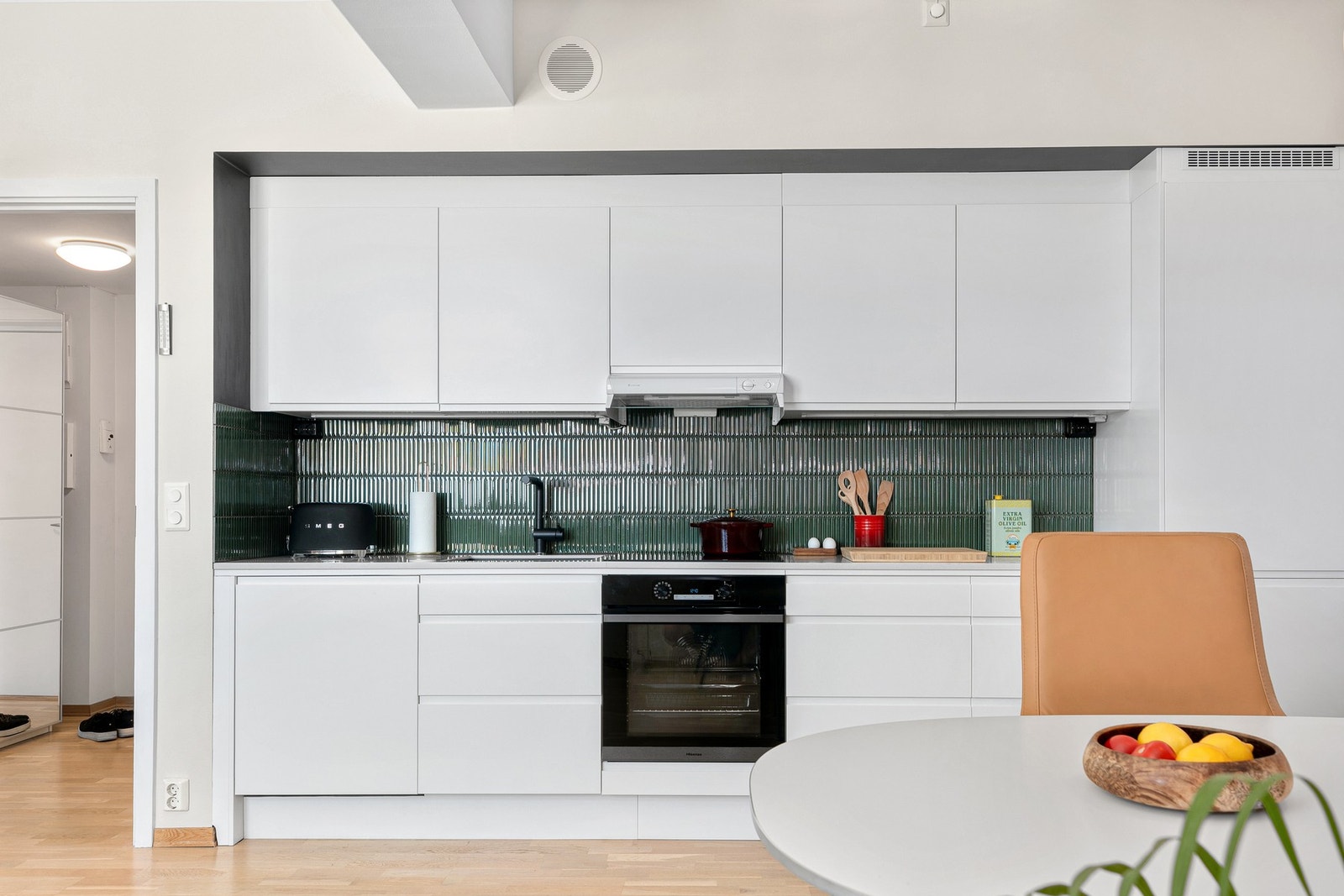 Med god plass til spisestueløsninger og mange gjester. Galleribilde