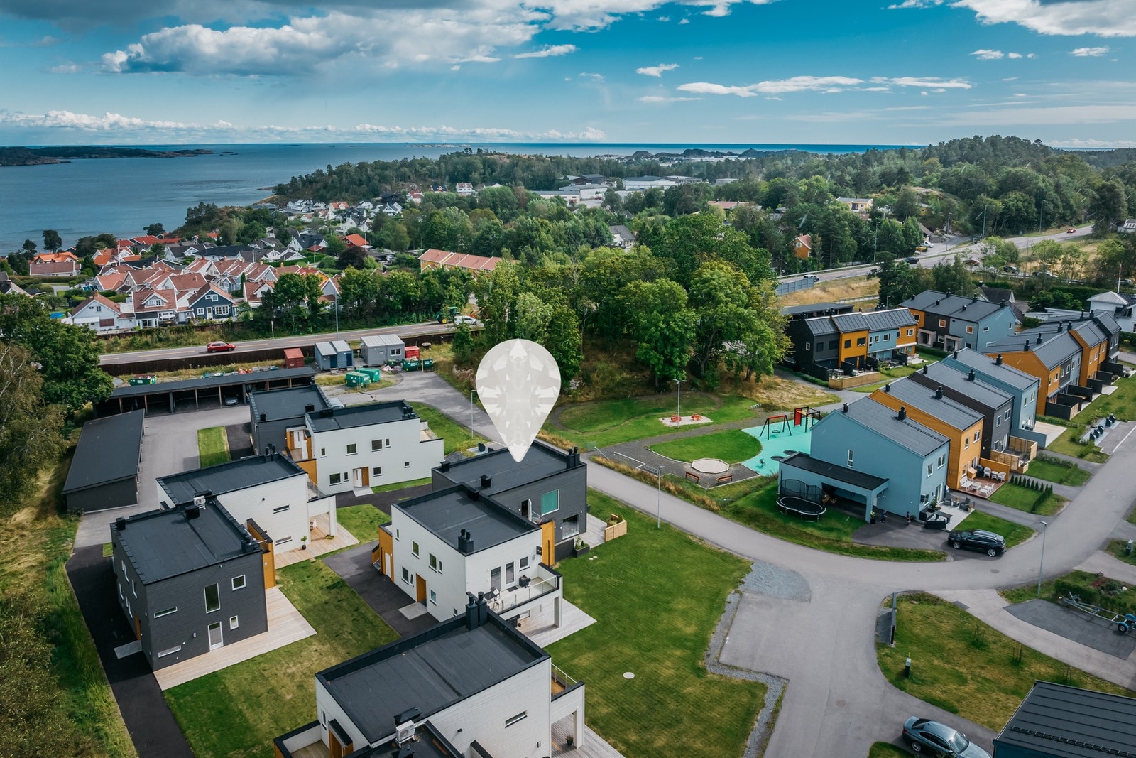 Beliggende i et rolig og familievennlig nabolag, kun 1,2 km fra populære Jordestranda. Galleribilde