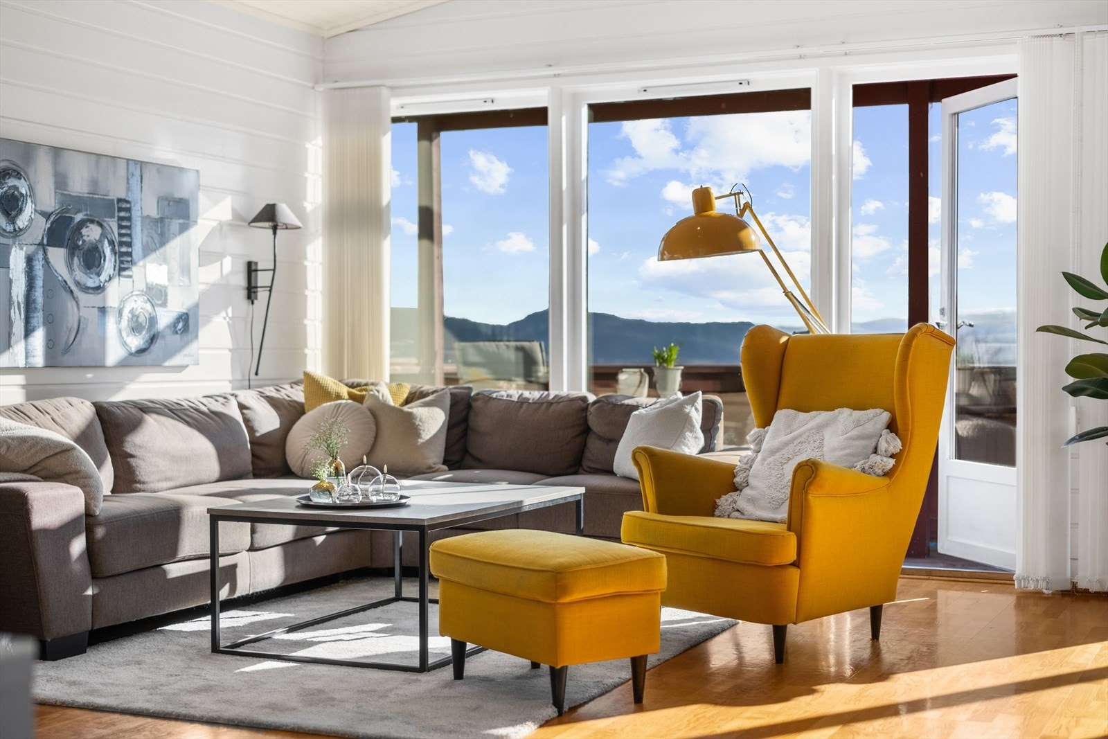 Boligen har et internt bruksareal på totalt 190 kvm. Galleribilde