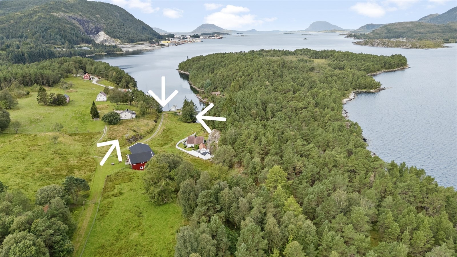 Tomter som følger med, sjekk kart for meir informasjon Galleribilde