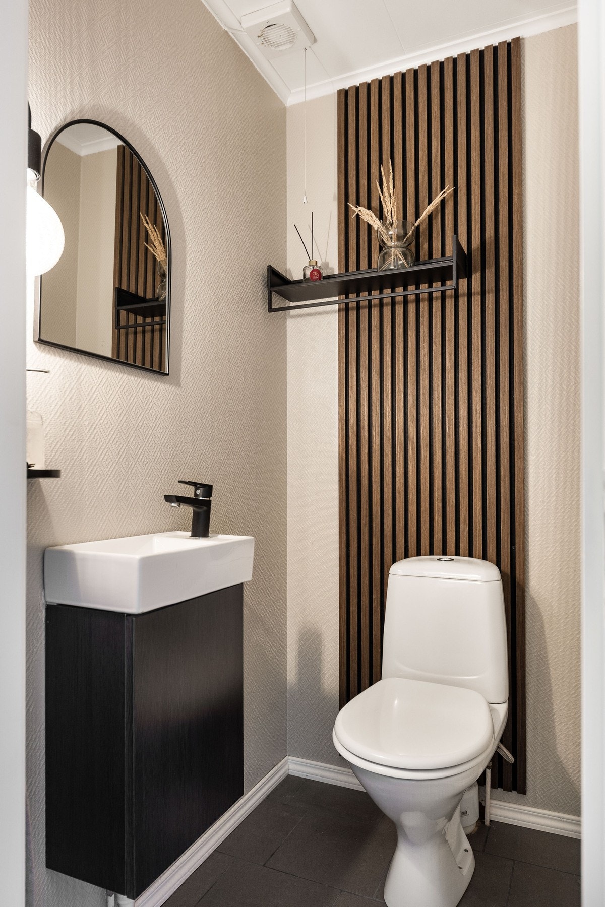 Separat toalettrom . Galleribilde