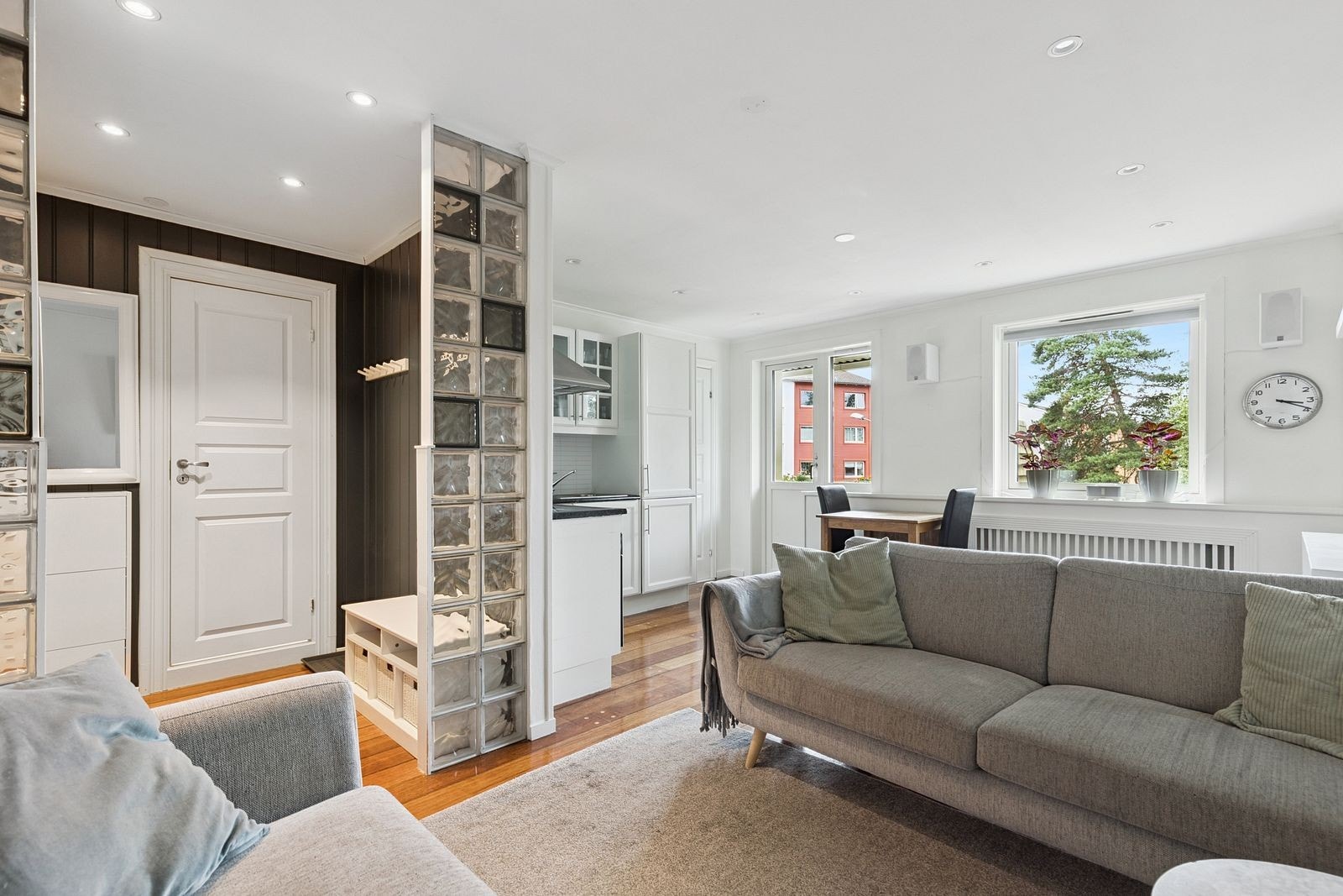 Velkommen til Oppsaltoppen 19 A! Møblert 2-roms med balkong. Galleribilde