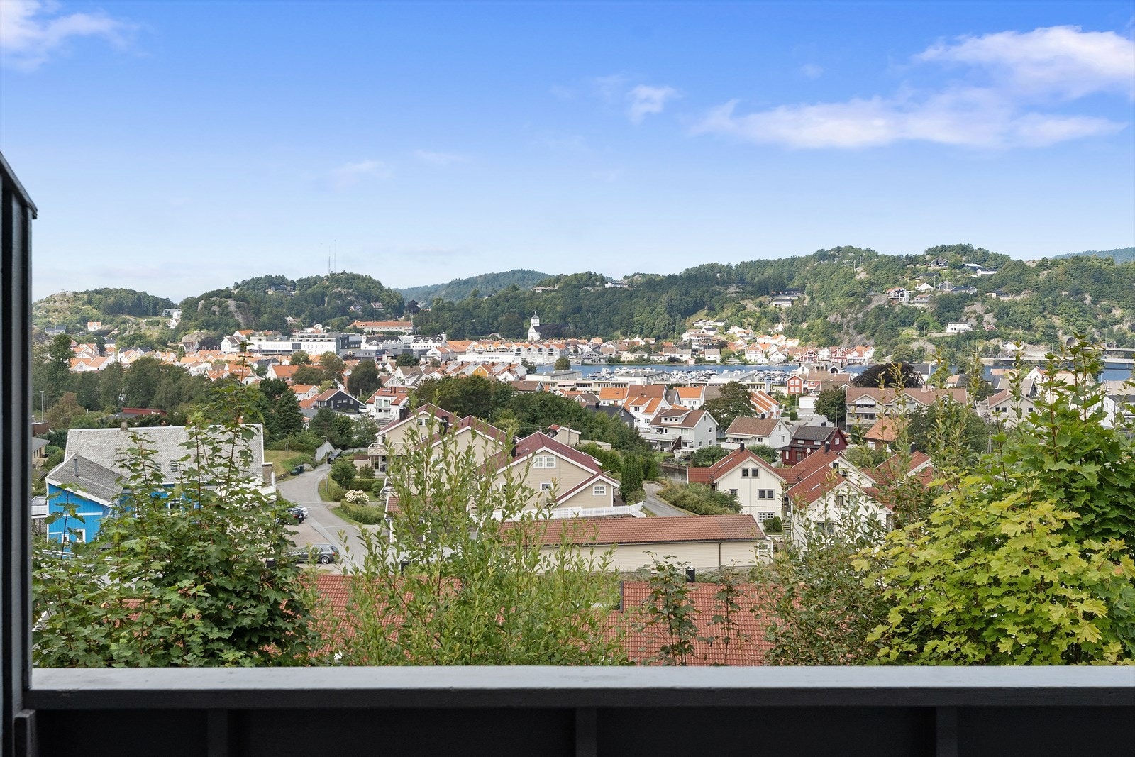 Fra verandaen har man en fin utsikt mot Malmø og Øvrebyen. Galleribilde