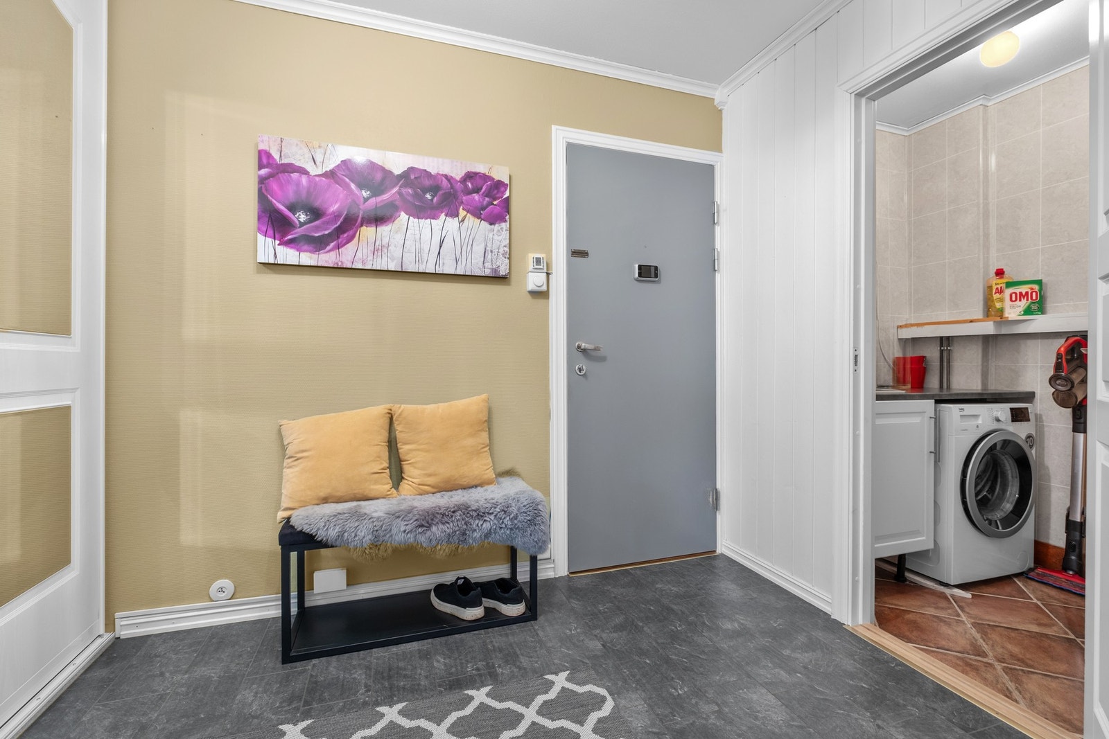 Romslig gang på 7,5 kvm. Galleribilde