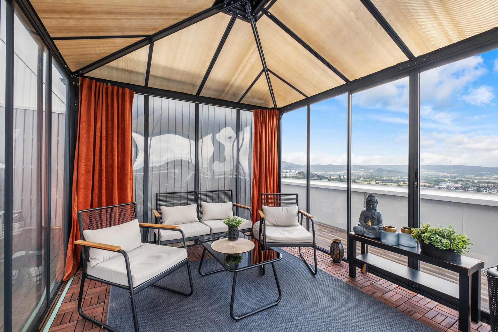 Innglasset paviljong på 12 kvm. Galleribilde