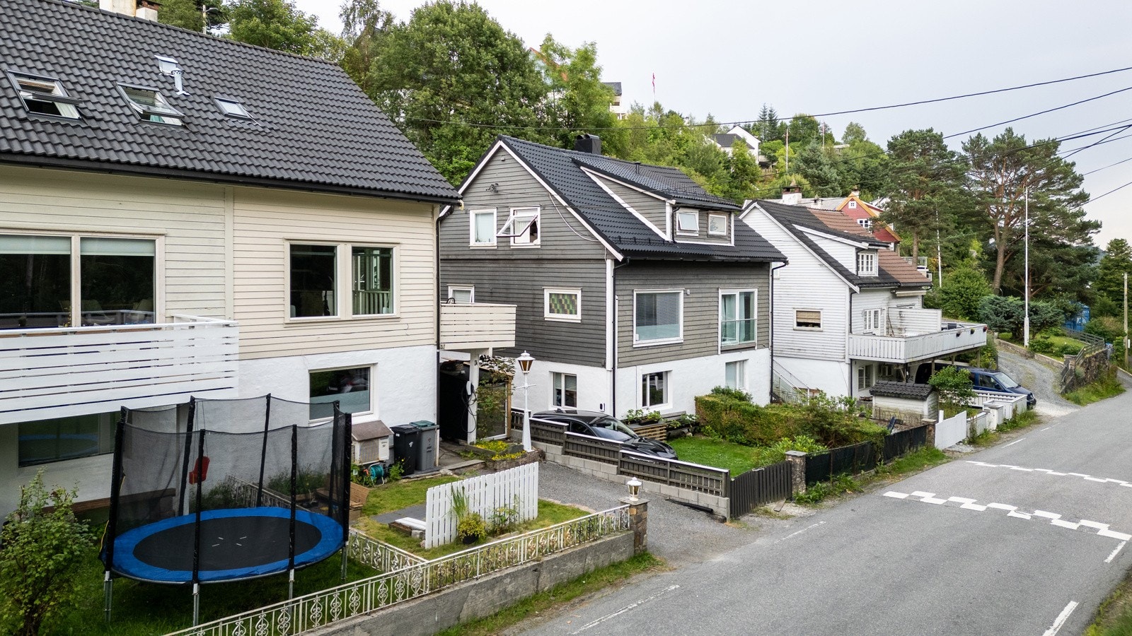 Veien fører videre ned i Fyllingsdalen Galleribilde
