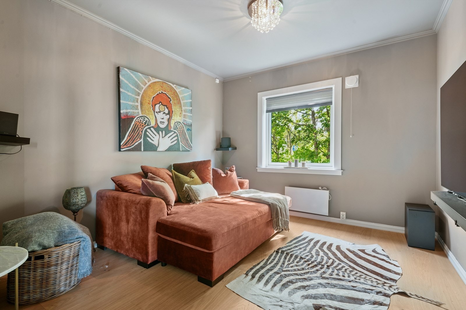 TV-stue i 2.etasje, kan også benyttes som soverom. Galleribilde