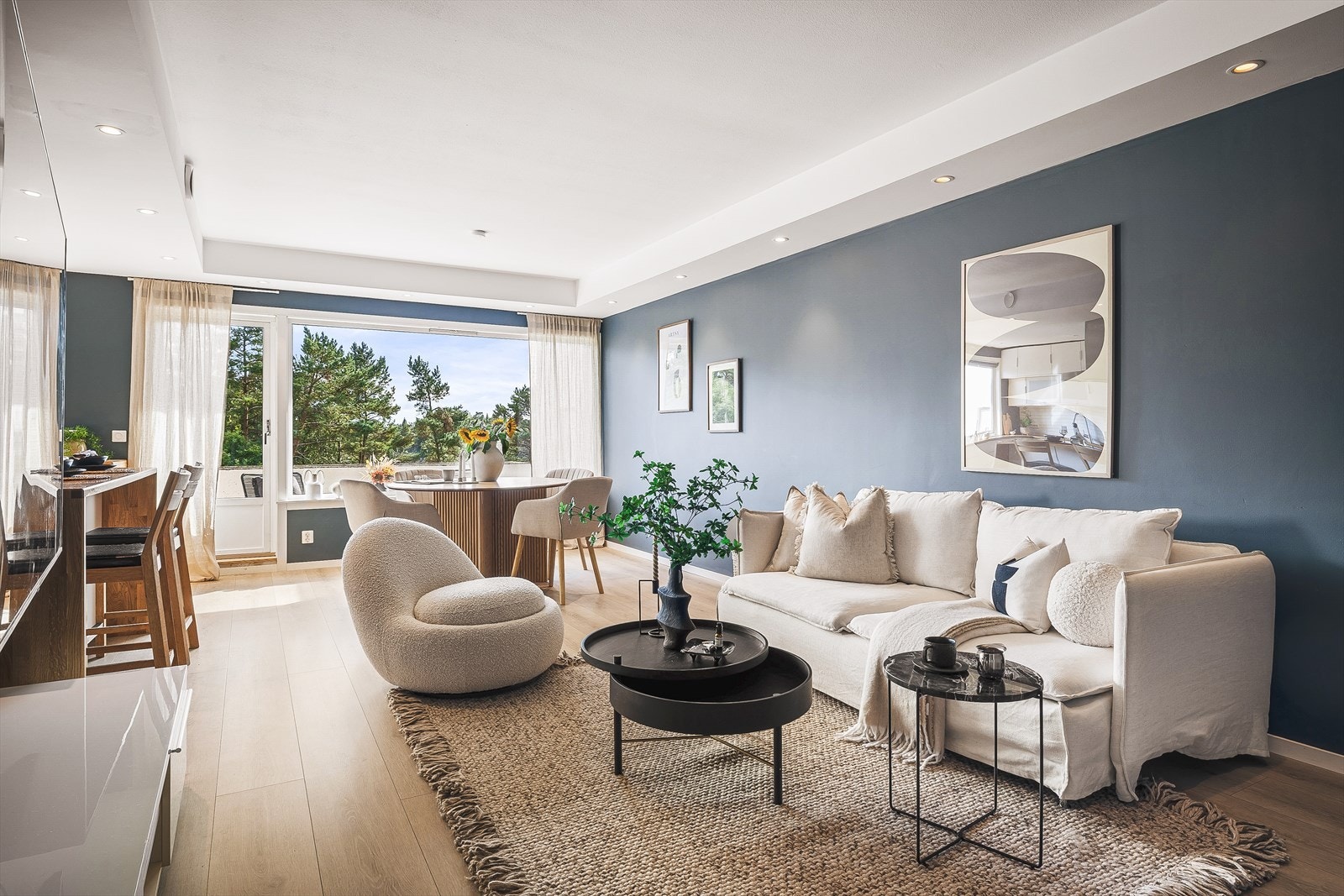 Velkommen til Barliveien 14 presentert av Fana Sparebank Eiendom v/Isaac Dahlin. Galleribilde