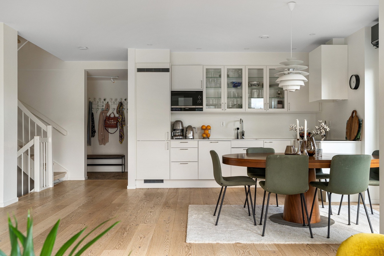 Til venstre ser vi inngangspartiet. Galleribilde