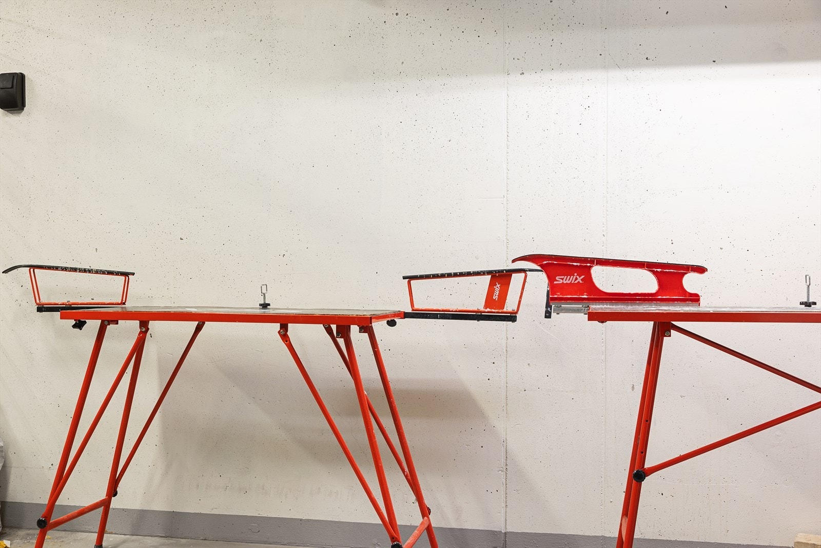 Sameiet tilbyr felles smørebod for enkel prepping av ski. Galleribilde