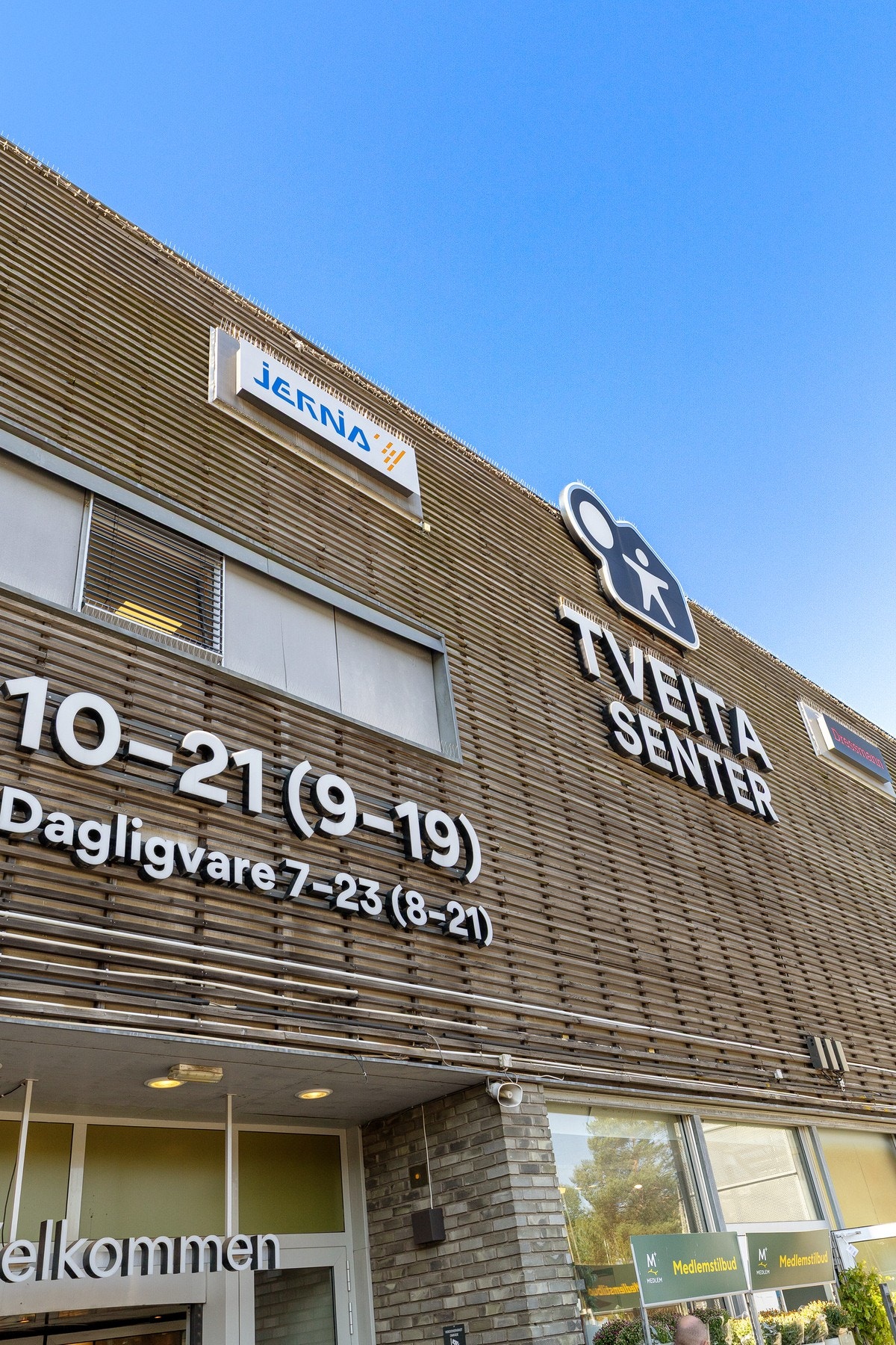 Tveita senter med flere servicetilbud. Galleribilde
