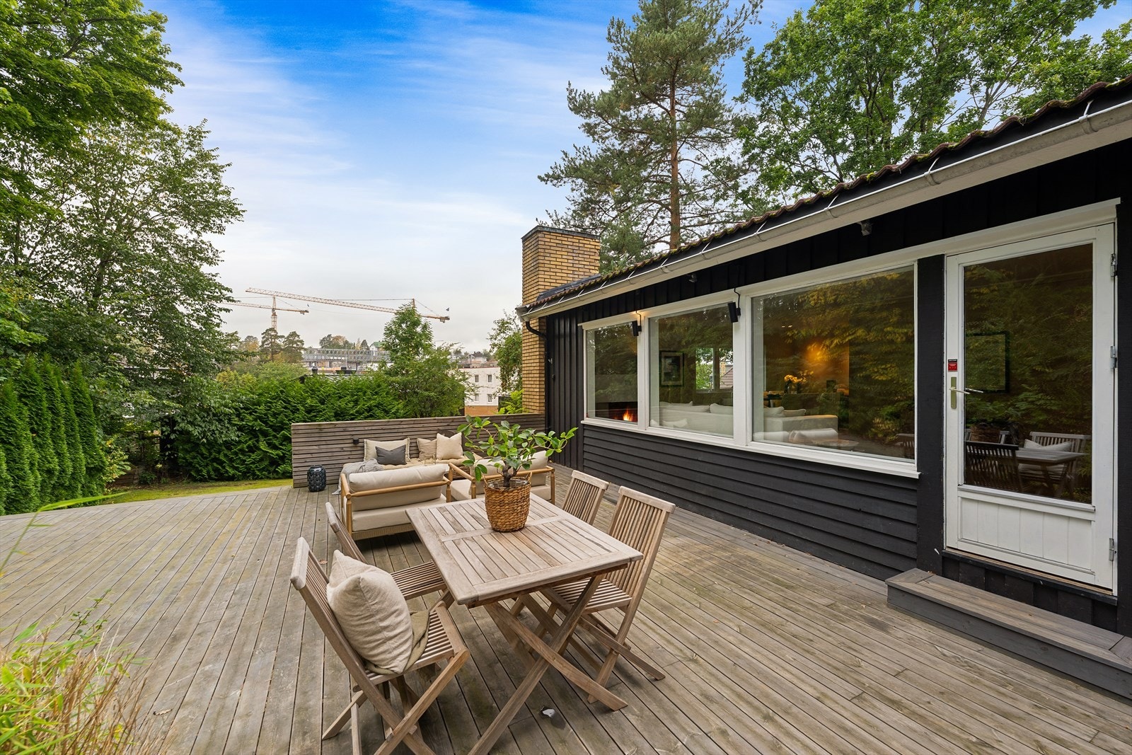 Sydvestvendt beliggenhet og gode solforhold Galleribilde