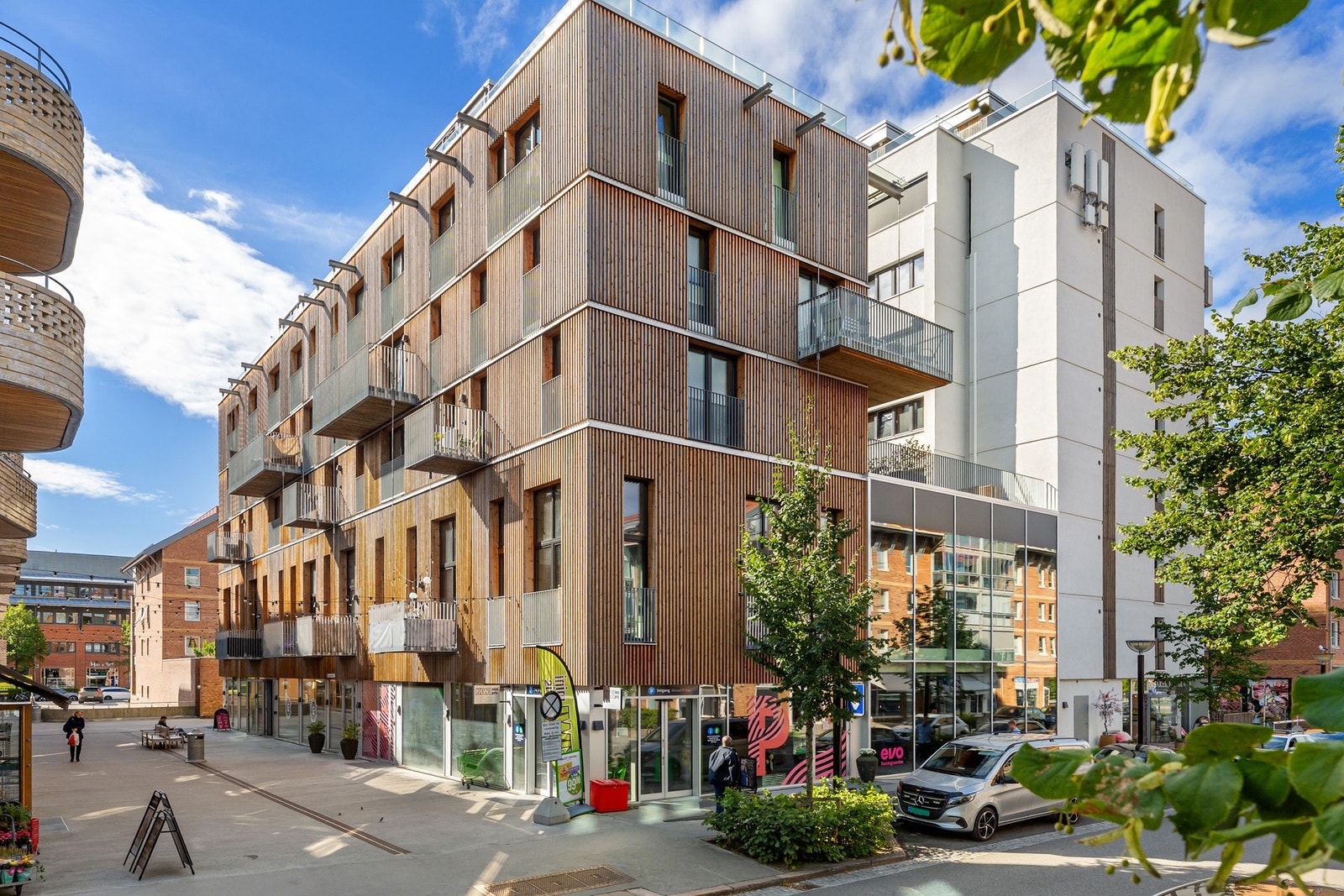 Her har du "easy living" med Kiwi, Baker Hansen og Asker treningssenter i samme bygg. Galleribilde