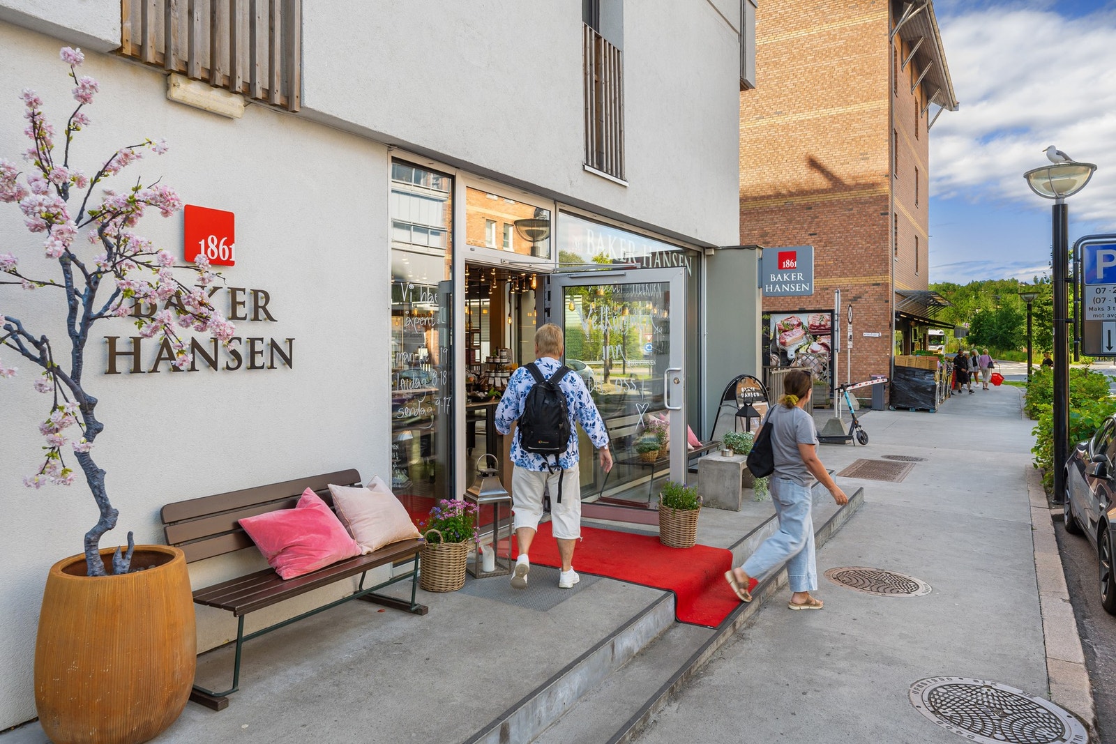 Her har du "easy living" med Kiwi, Baker Hansen og Asker treningssenter i samme bygg. Galleribilde