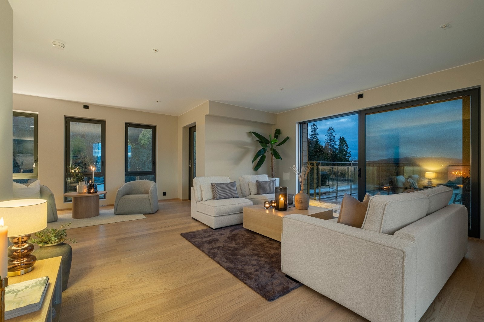 Flotte gjennomtenkte detaljer av svært høy kvalitet. Galleribilde