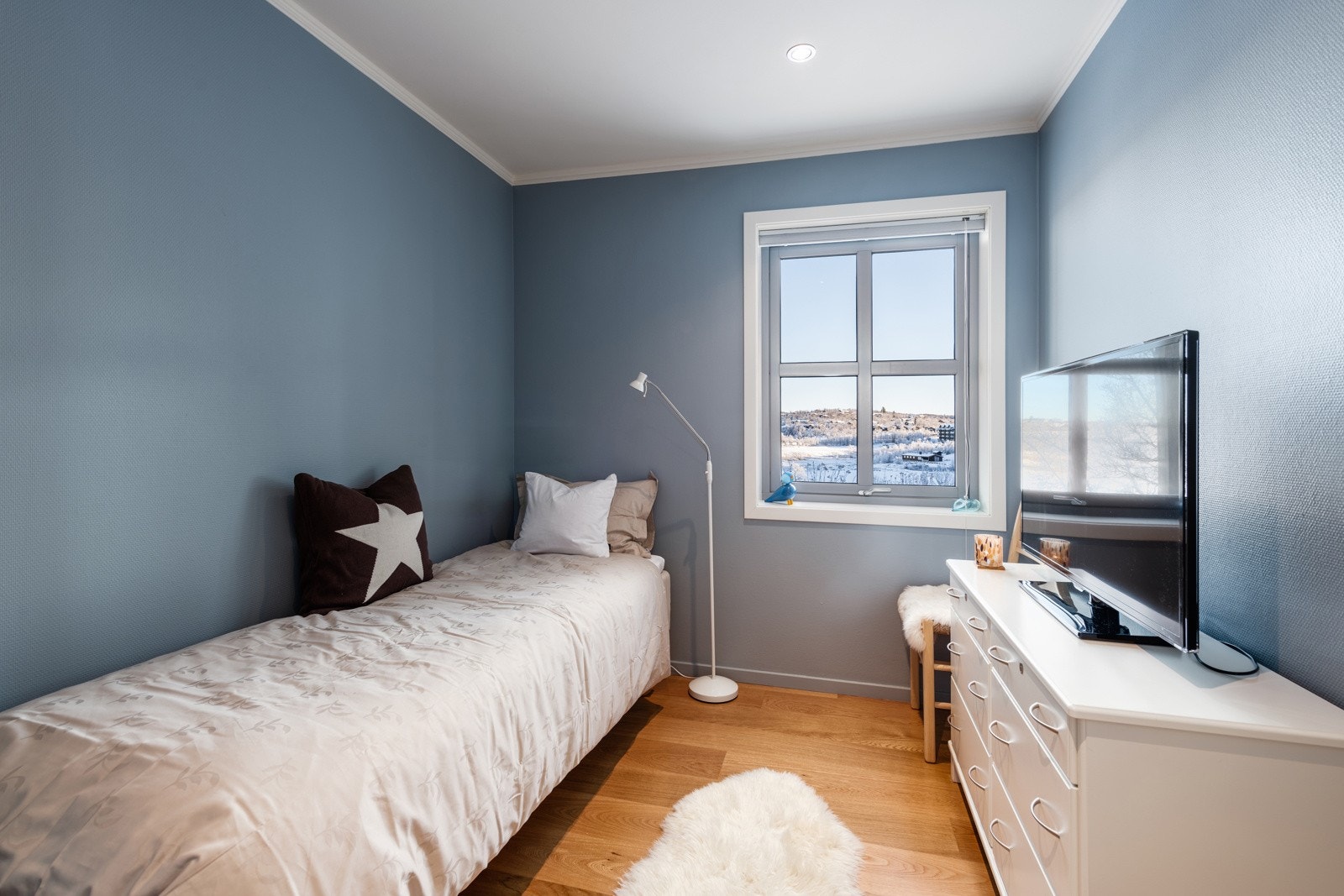 Leiligheten har tre soverom Galleribilde