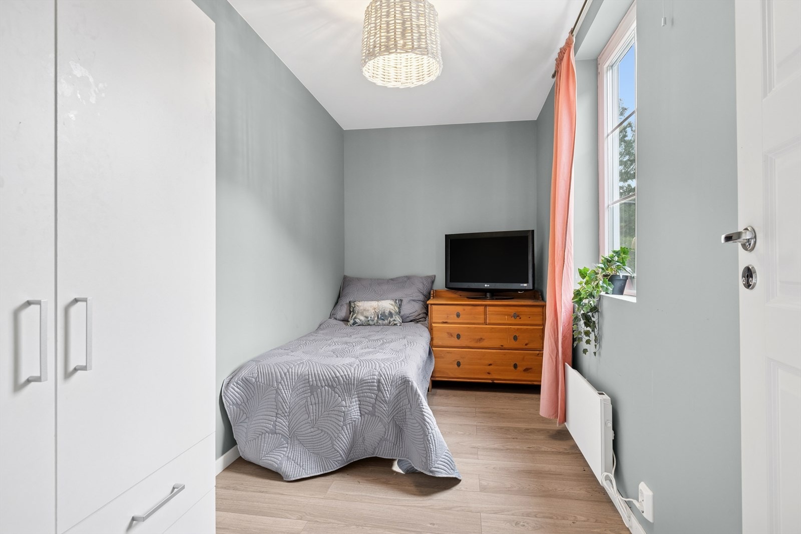 Soverom 2. etg. Galleribilde