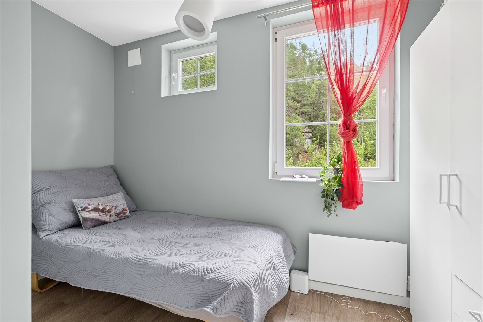 Soverom 1. etg. Galleribilde