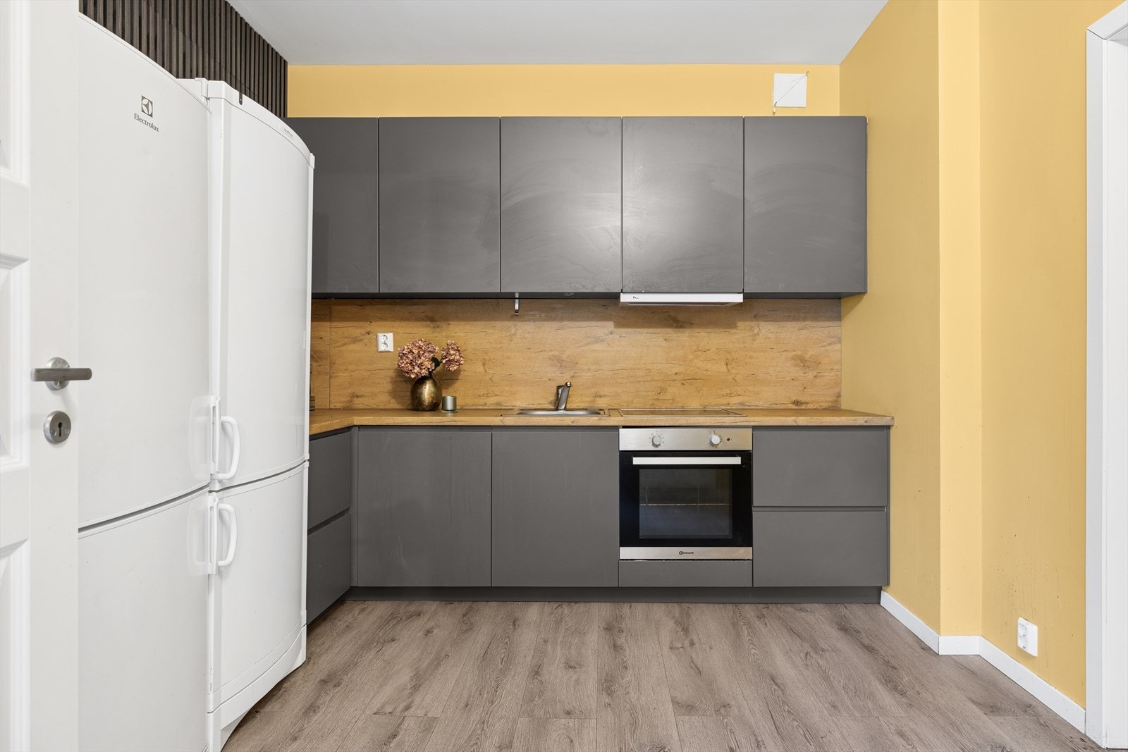 Kjøkken 1. etg. med medfølgende hvitevarer Galleribilde