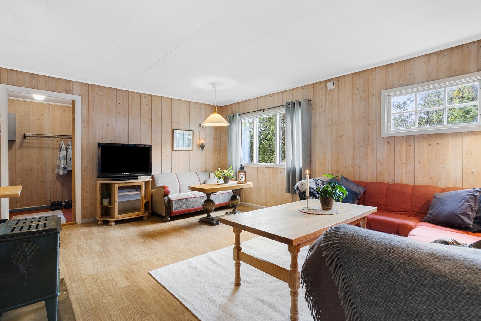 En Ulefos vedovn varmer rommet godt Galleribilde