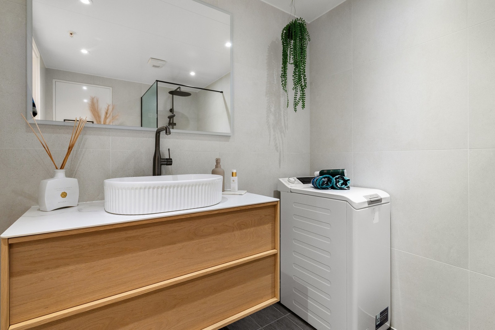 Påkostet baderom fra 2020 med ny innredning i 2024. Galleribilde