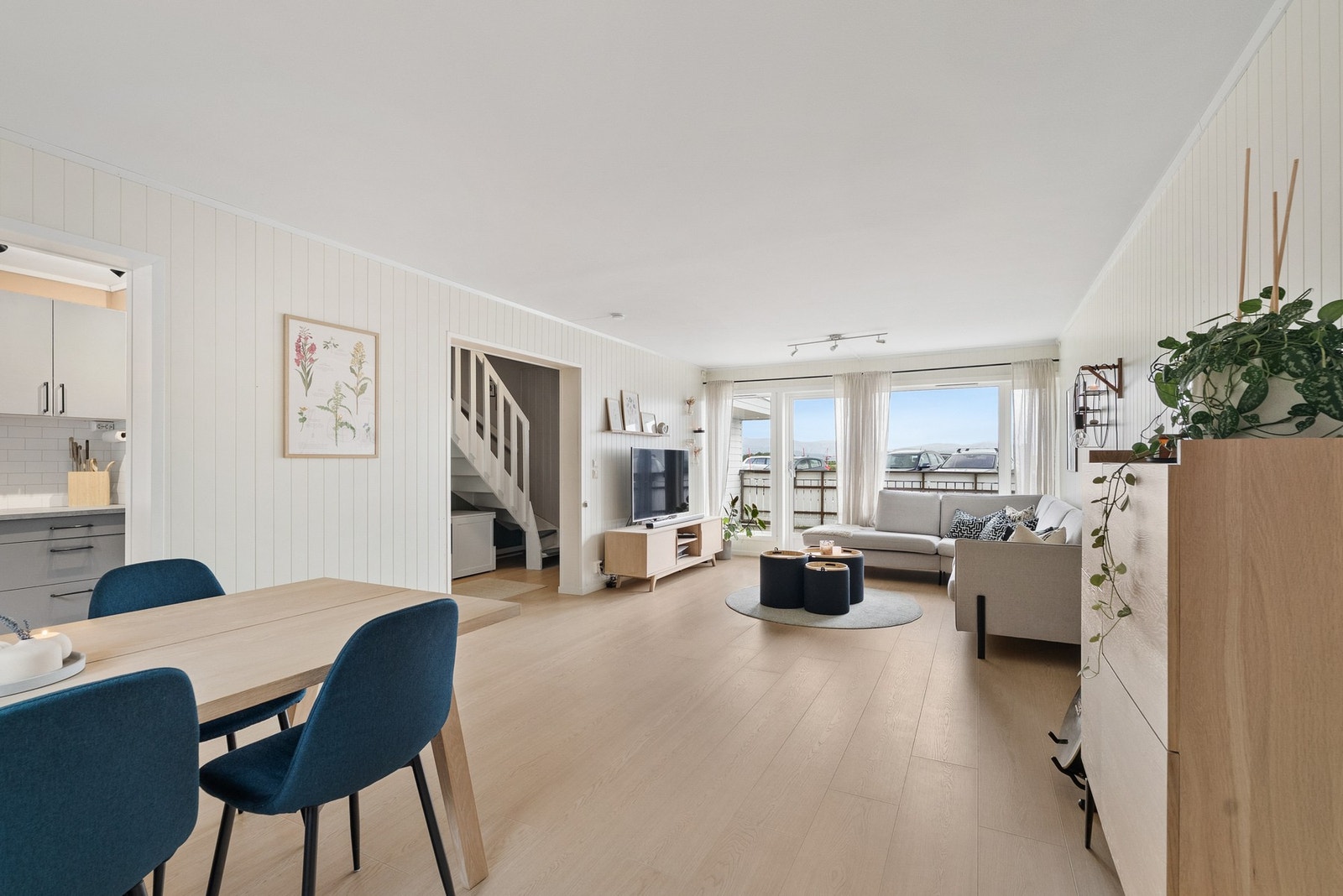 Balkong og vinduer mot sør ble byttet vår 2025 Galleribilde