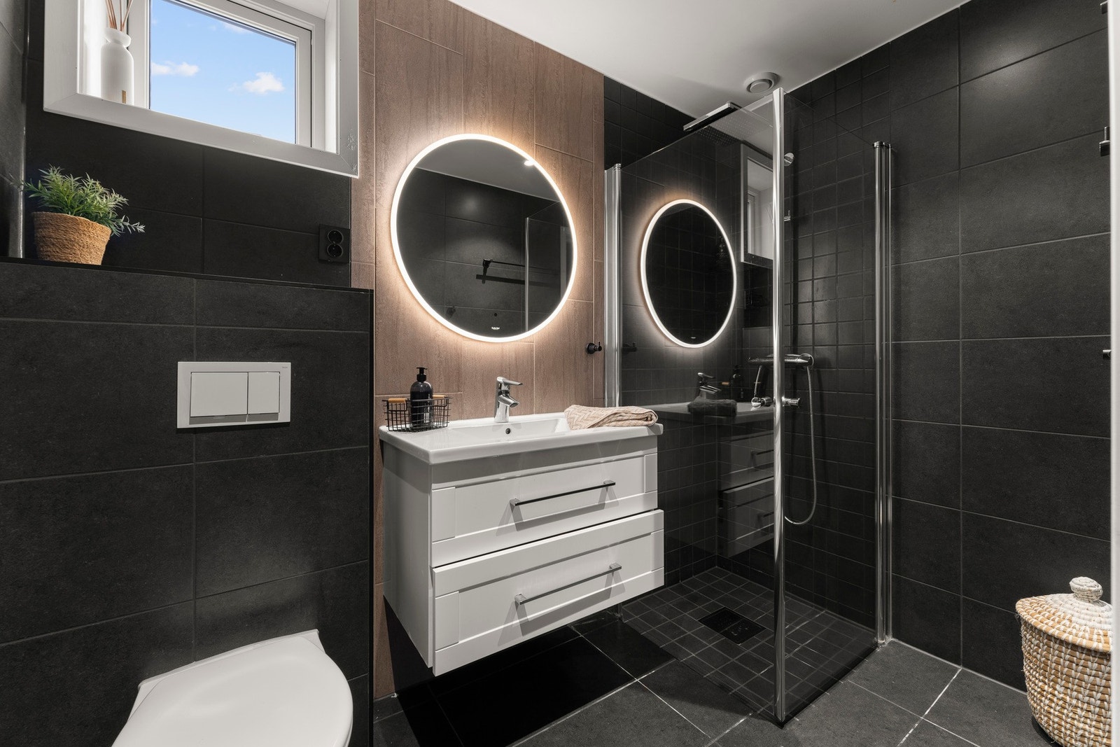 Bad tilhørende masterbedroom. Galleribilde