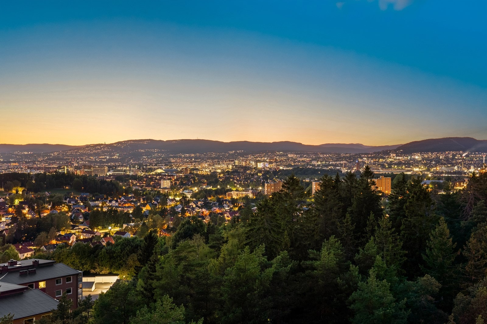 Utsikten er om mulig enda flottere kveldstid. Galleribilde
