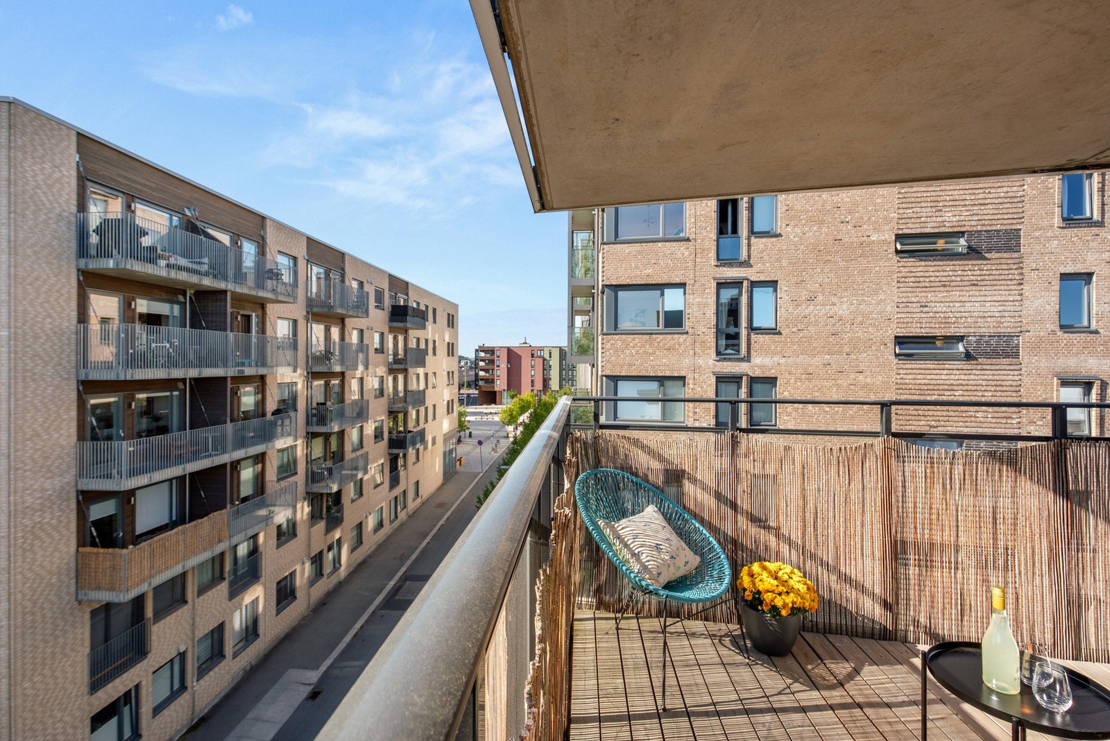 Solen kan nytes fra morgen til kveld. Galleribilde