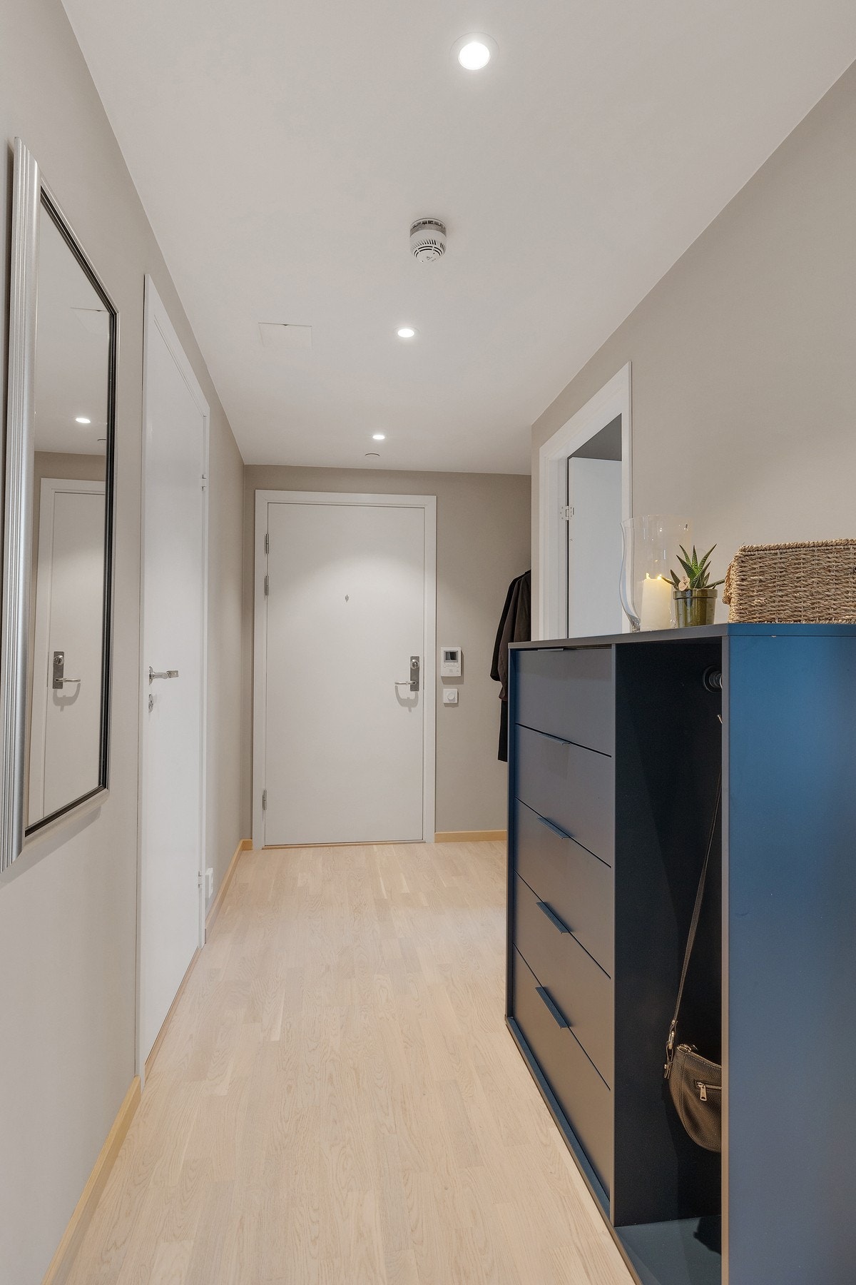 Downlights i tak Galleribilde