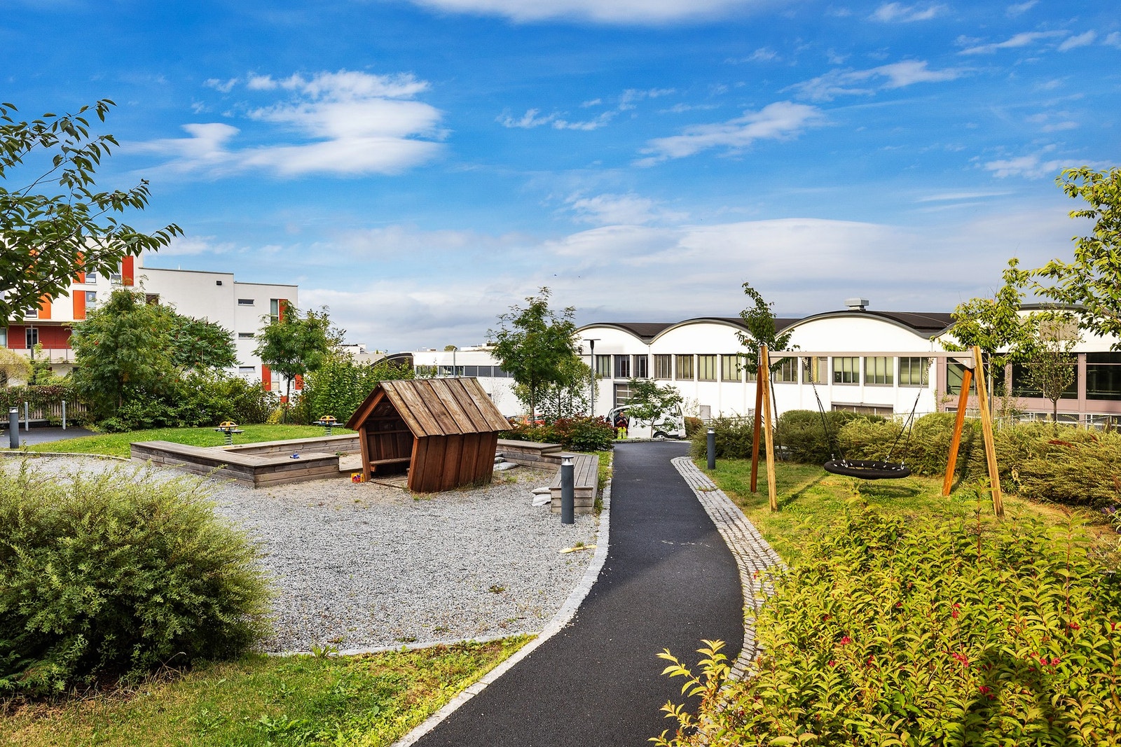 Parkmessige fellesområder i borettslaget Galleribilde