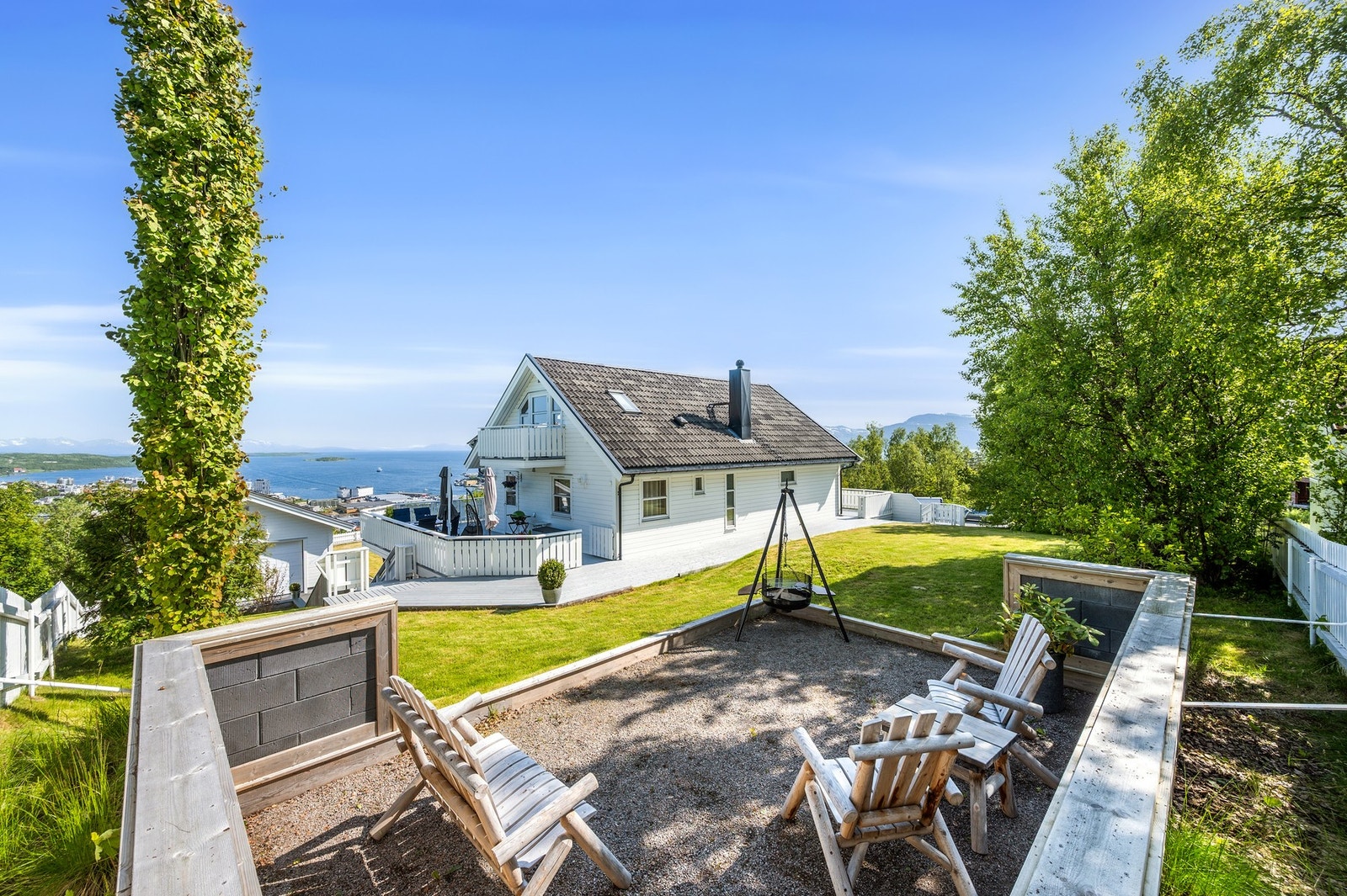 EiendomsMegler1 v/Christer Aabø har gleden av å presentere Hellebakken 15! Galleribilde