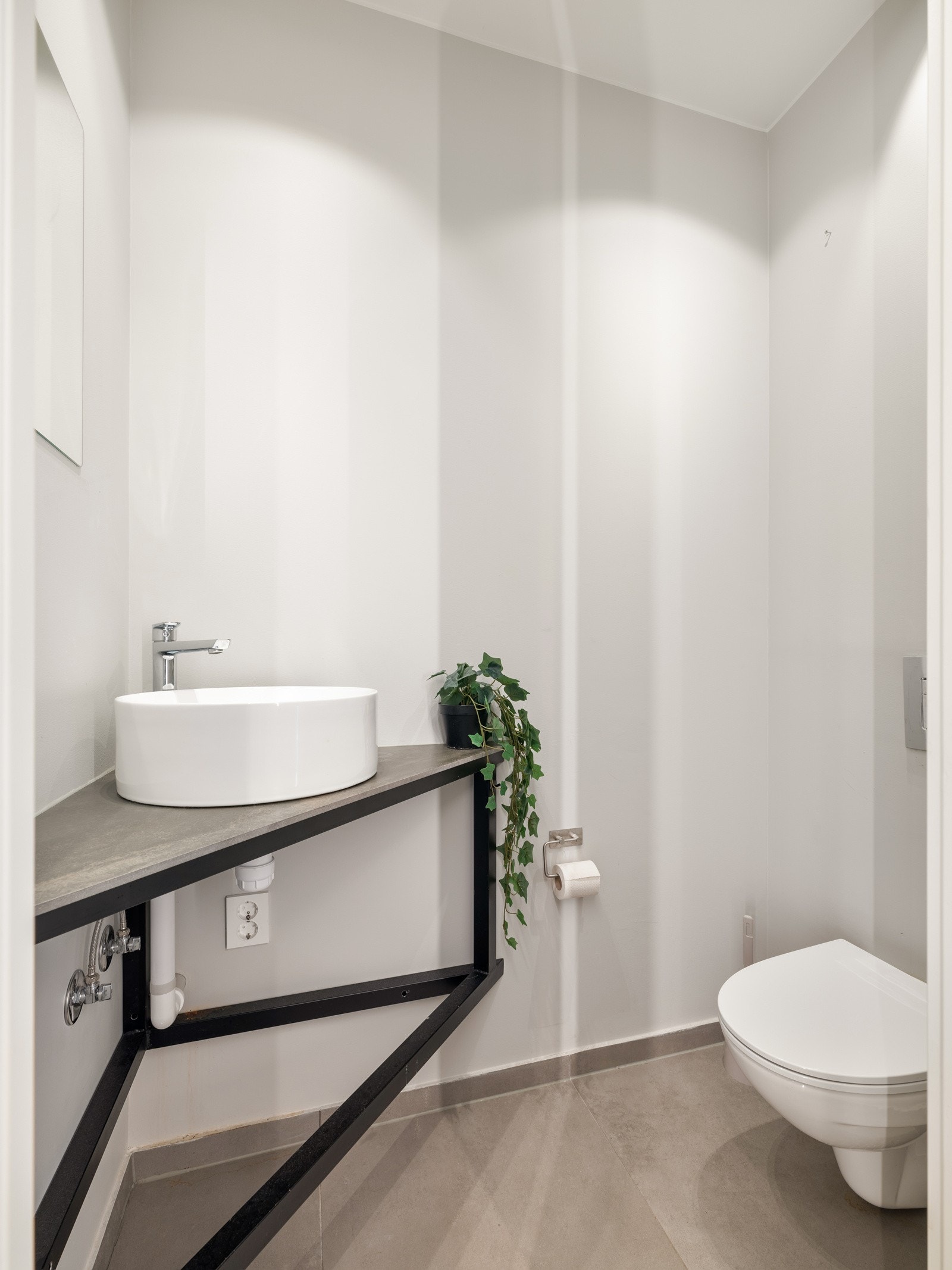 Ekstra toalettrom med behagelig gulvvarme. Galleribilde