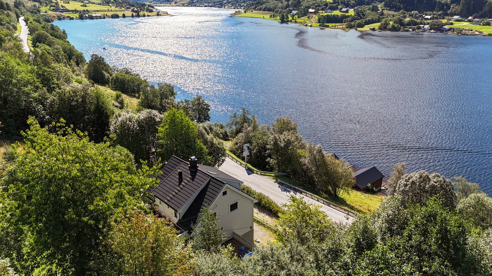 Dronefoto. Galleribilde