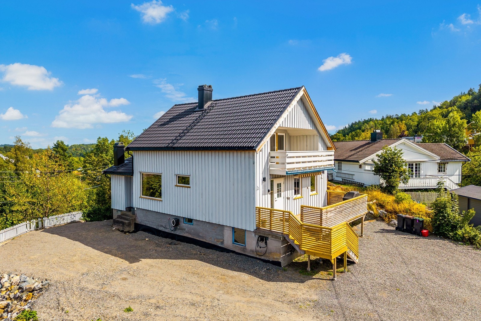 Stor gårdsplass. Galleribilde