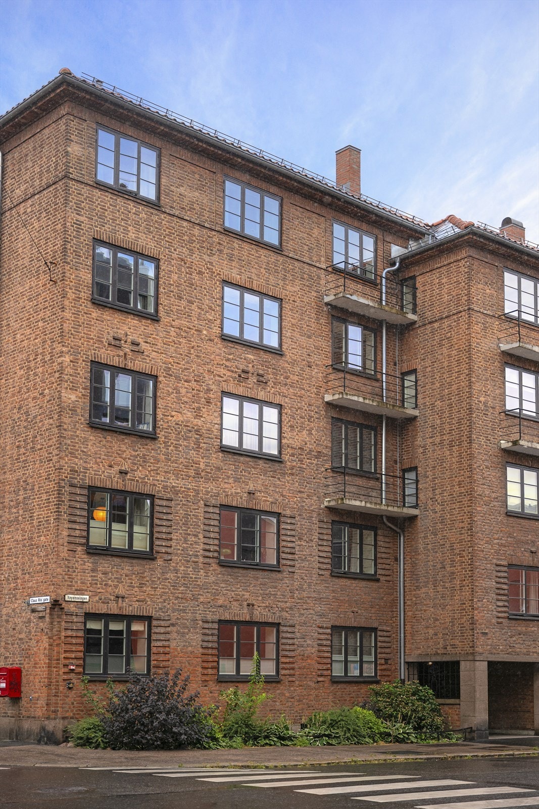Her bor man perfekt til med nærhet til både Grünerløkka, St. Hanshaugen og Sagene, like ovenfor Alexander Kiellands Plass. Galleribilde
