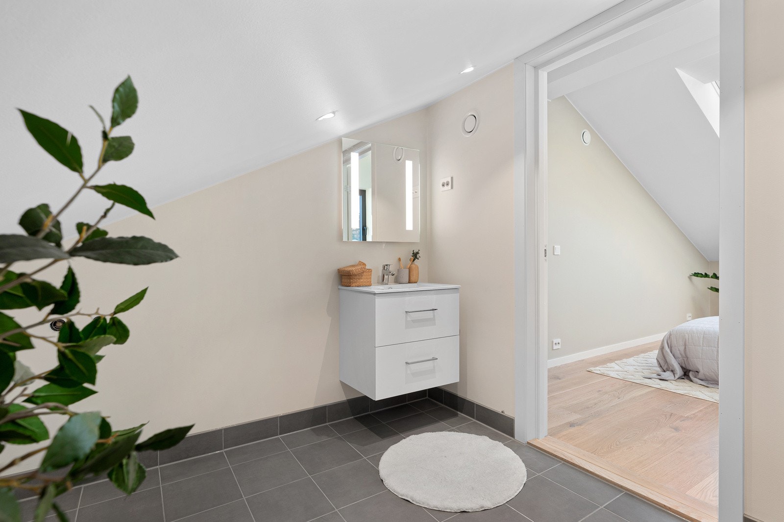 "bod" i 3 etg innenfor soverom Galleribilde