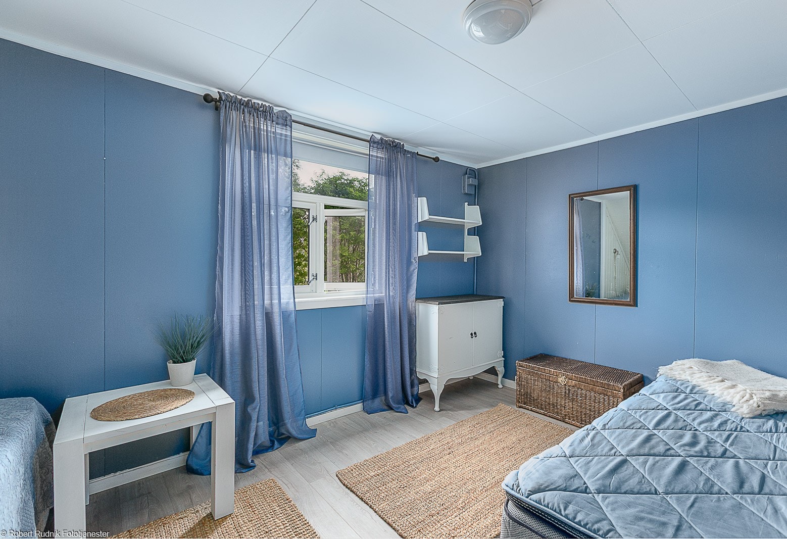 Det største soverommet byr på flere sengeplasser. Galleribilde